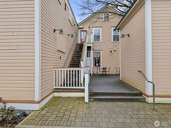 2nd image of 623 Morris Street #B 2