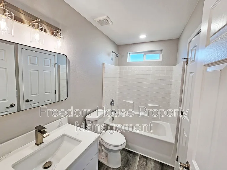 581 Valiant Ave — Photo 15
