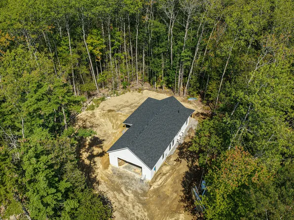 17 Oak Ridge W, Wiscasset, ME 04578