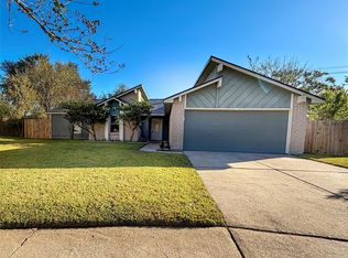 459 Village Creek Dr, Webster, TX 77598