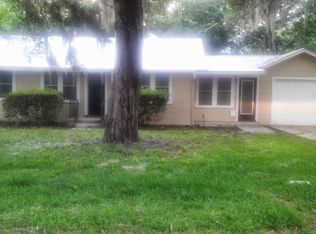 5111 18th St, Zephyrhills, FL 33542