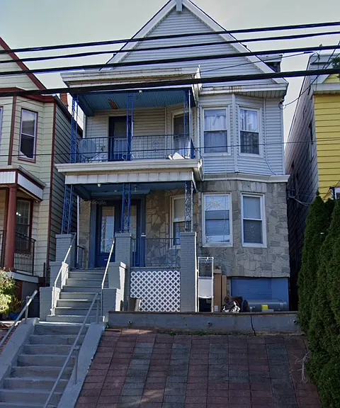 114 Garrison Ave #2 — Photo 1