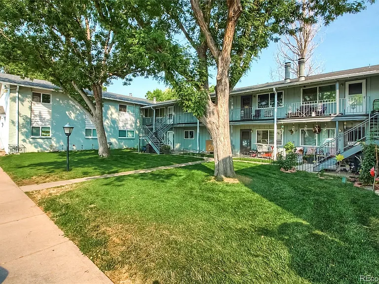 2515 S Sheridan Blvd — Photo 25