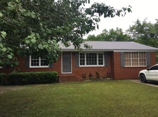 615 Holiday St, Adel, GA 31620