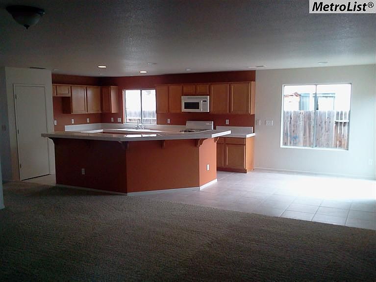 2nd image of 1127 Yellowhammer Dr