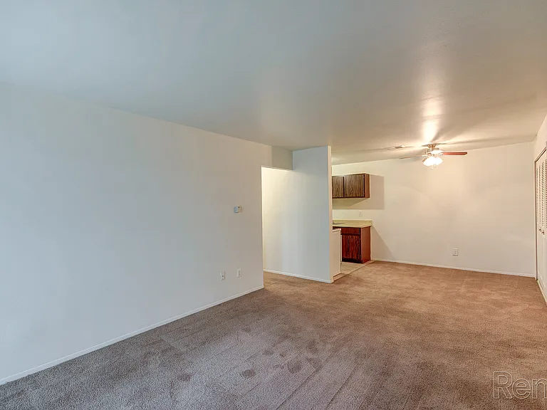 The Glens Apartments — Photo 15