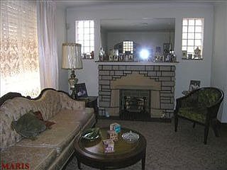 2nd image of 8630 Riverview Blvd