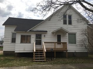 2119 Thomas St, Marinette, WI 54143