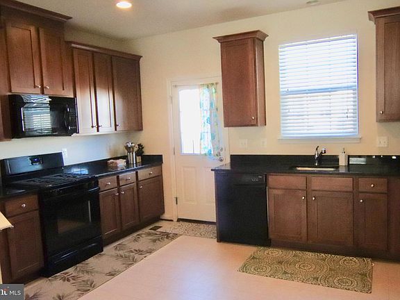 5th image of 23099 Foxglove Way