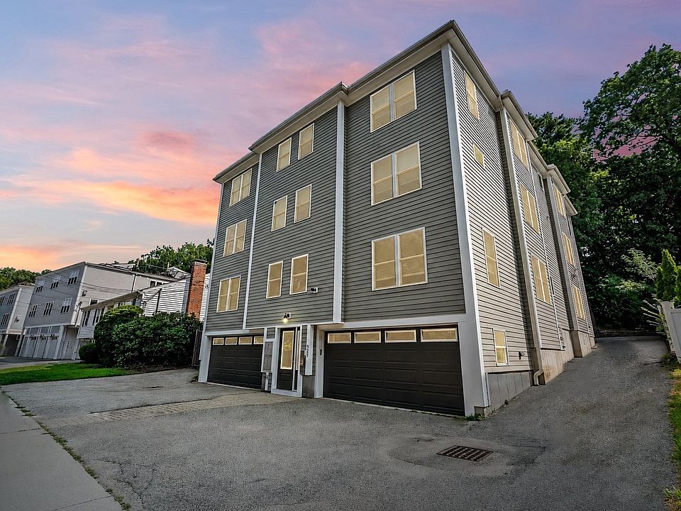 1st image of 829 Lagrange St Unit 4