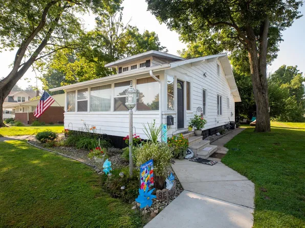 110 E Harrison St, Plymouth, IN 46563