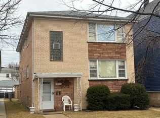 5834 W Giddings St, Chicago, IL 60630