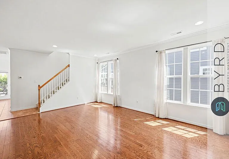 16921 Thornapple Run — Photo 7