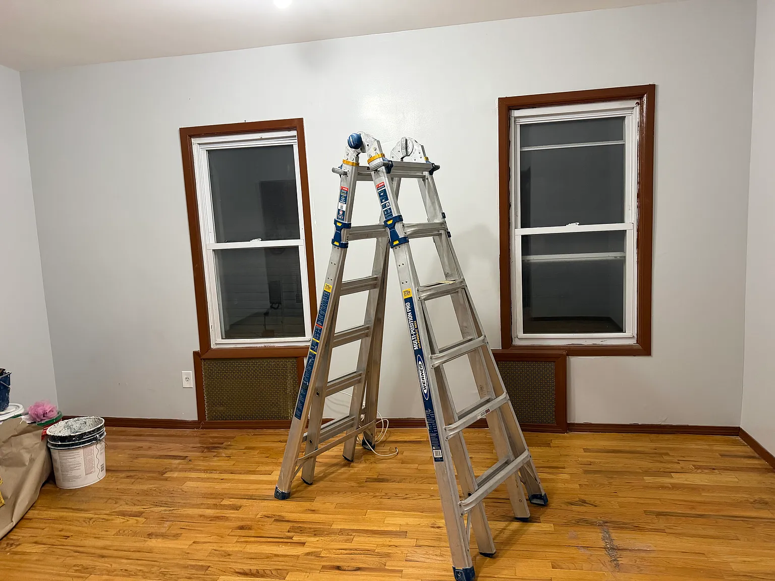 3 bed, 1000 sqft, $3,500 — Photo 2