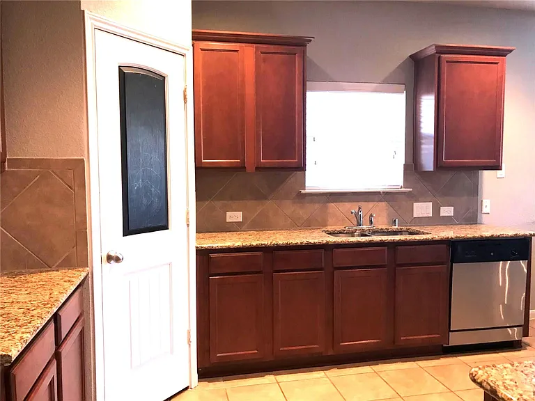 6143 Norwood Meadows Ln — Photo 6
