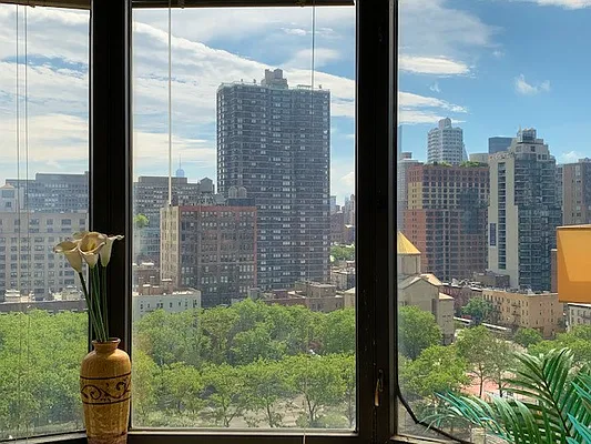 Rented by Douglas Elliman | media 35