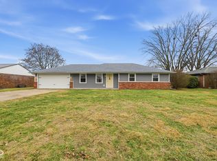 827 Country Ln, Anderson, IN 46013