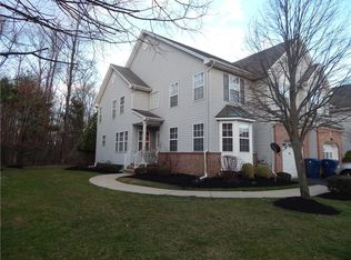 24 Amy Dr #0, North Brunswick, NJ 08902