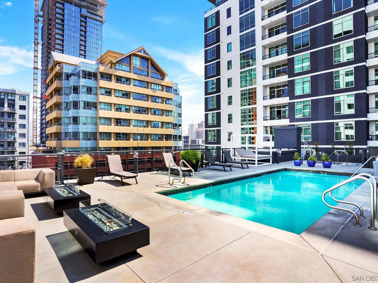 1 bed, 648 sqft, $2,850 — Photo 3