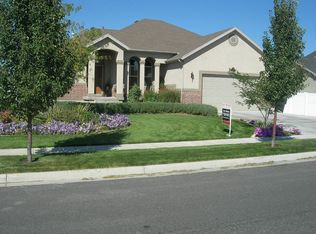 2636 W 2025 N, Clinton, UT 84015