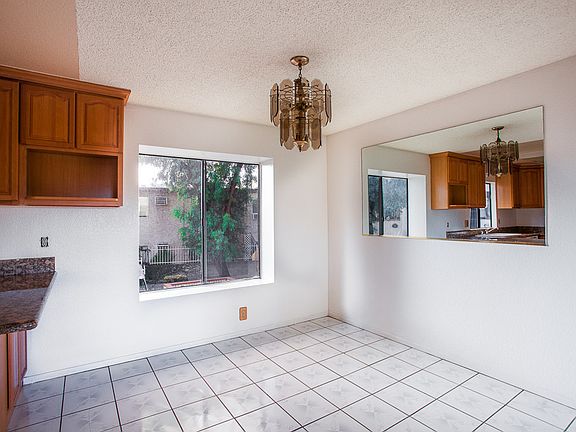 5th image of 3581 Whistler Ave