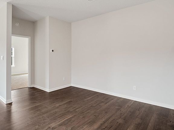 3rd image of 35 Braeburn Ct
