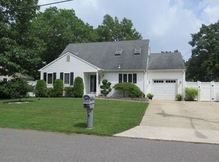 239 Maple Ln, Forked River, NJ 08731