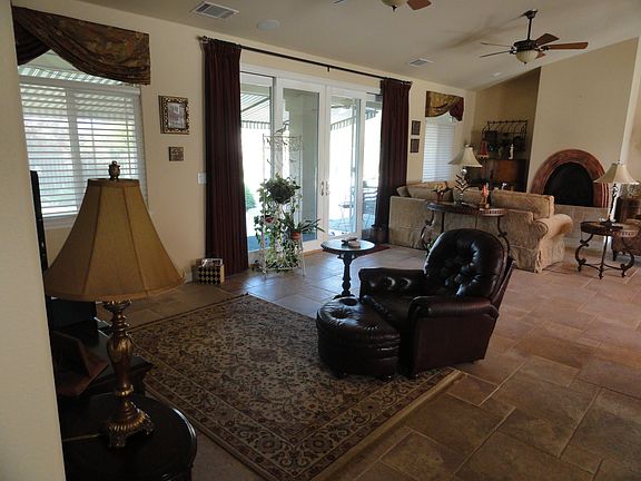 4th image of 3984 Oxford Ln