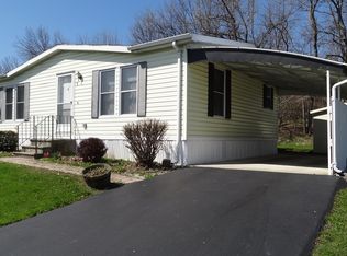 5 Hilltop Dr, Bergen, NY 14416