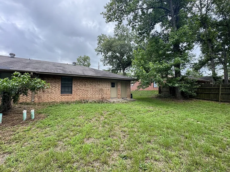 16048 Shoshone Dr — Photo 18