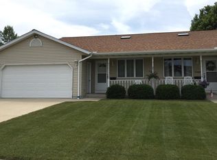 209 W Willow Ave #A, Cedar Grove, WI 53013