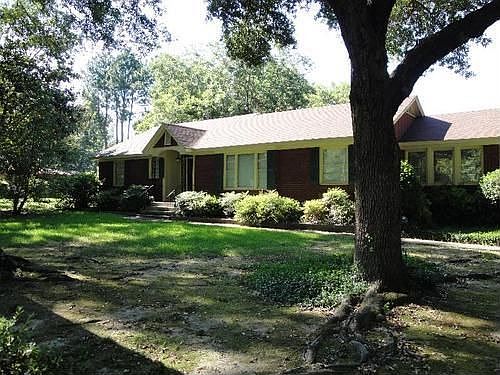 2nd image of 740 Woody Dr
