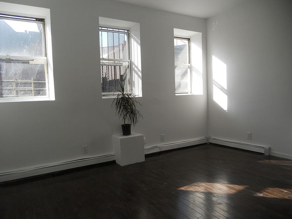 1st image of 259 W 121st St