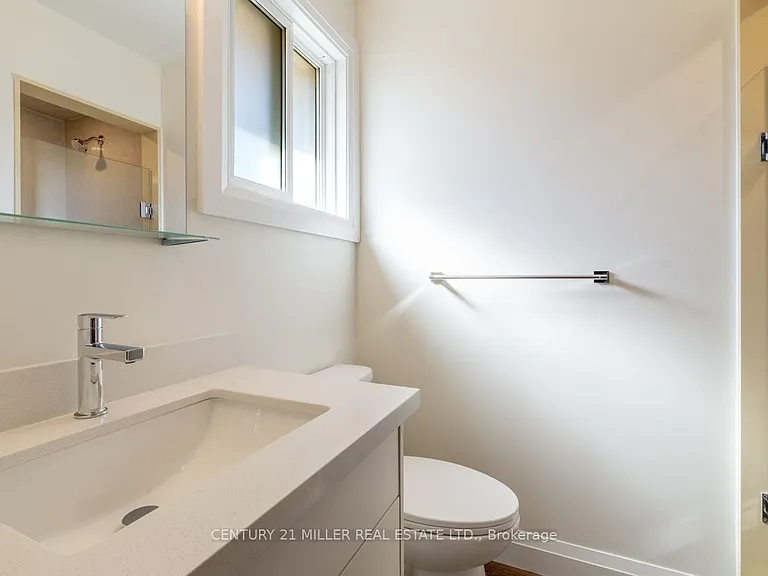 477 Valleyview Cres #A — Photo 13