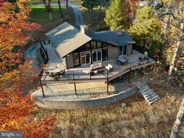 24 Duck Hollow Dr, Elkton, MD 21921