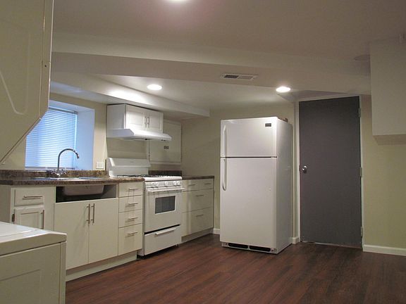 3rd image of 2426 N Lawndale Ave