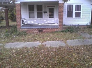 109 W Pope St, Dunn, NC 28334