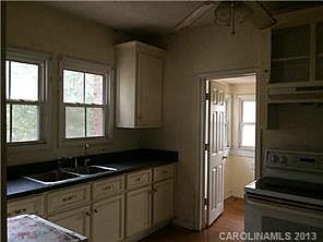 4th image of 424 E Oakwood Ave