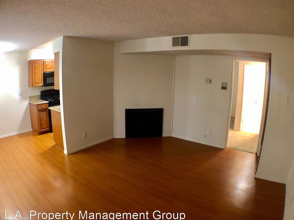 1st image of 5435 Bellingham Ave APT 105