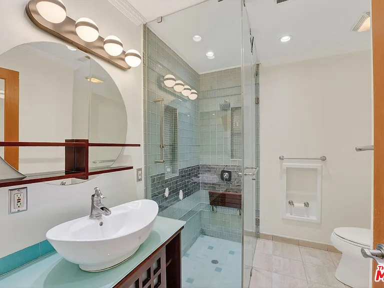 1288 Calle De Sevilla — Photo 14