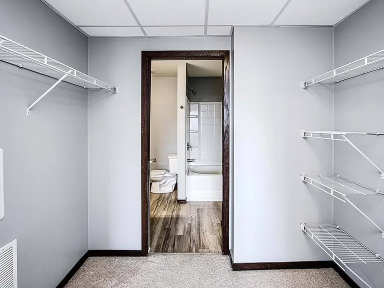 1501 Jackson — Photo 11
