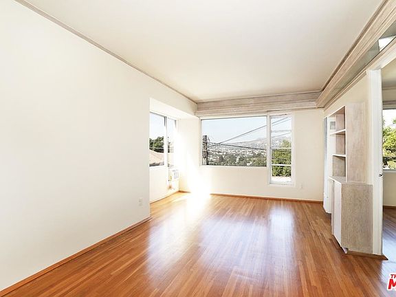 4th image of 1830 1/4 Lucile Ave
