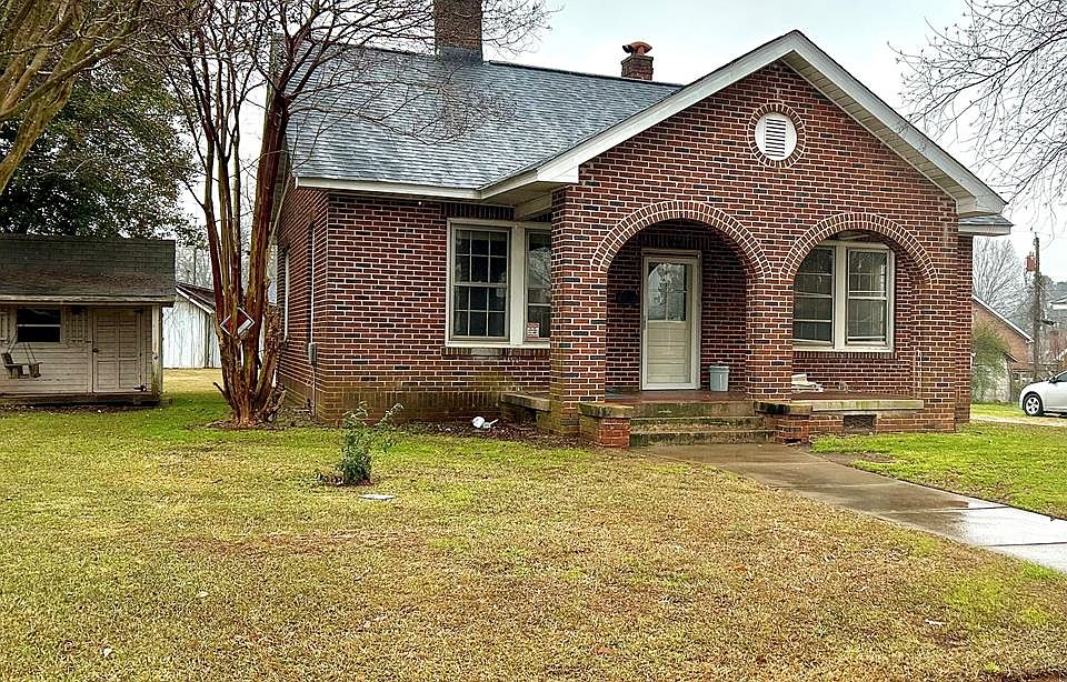 1st image of 409 Bond Ave