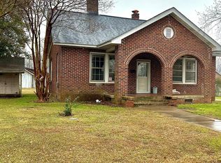 409 Bond Ave, Greenwood, SC 29646