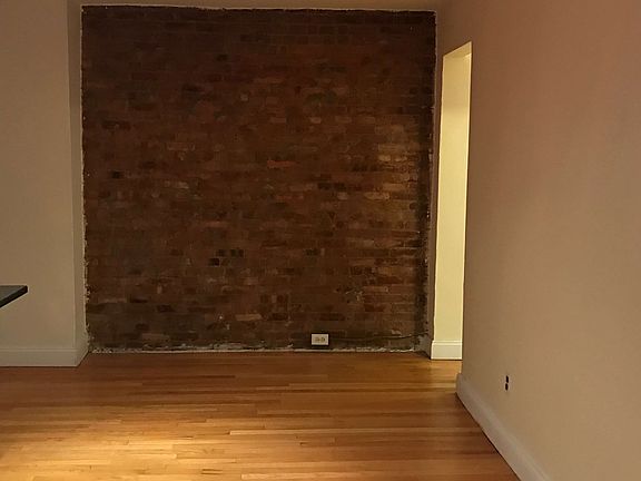 2nd image of 571 5th St APT 1B
