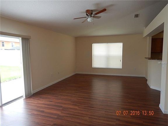 4th image of 149 Wheatfield Cir
