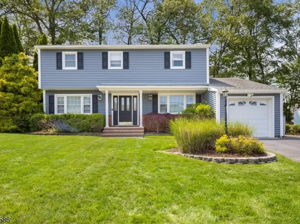 27 Circle Dr, Rockaway Twp., NJ 07866