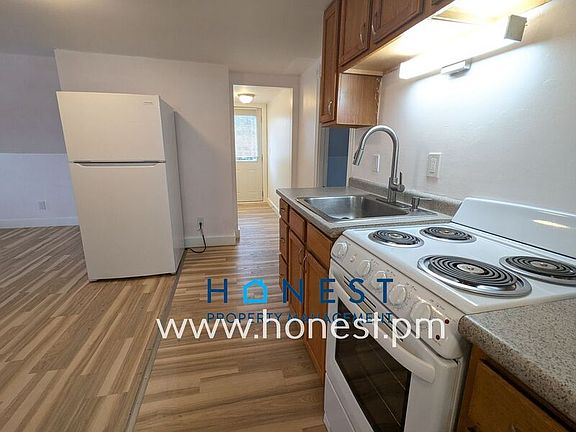 2nd image of 23 Church St #5