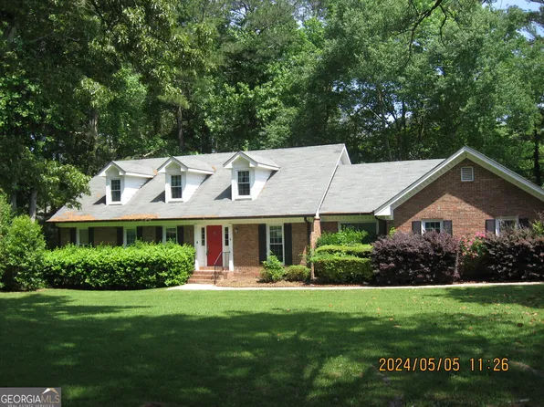 866 Sugar Creek Dr SE, Conyers, GA 30094