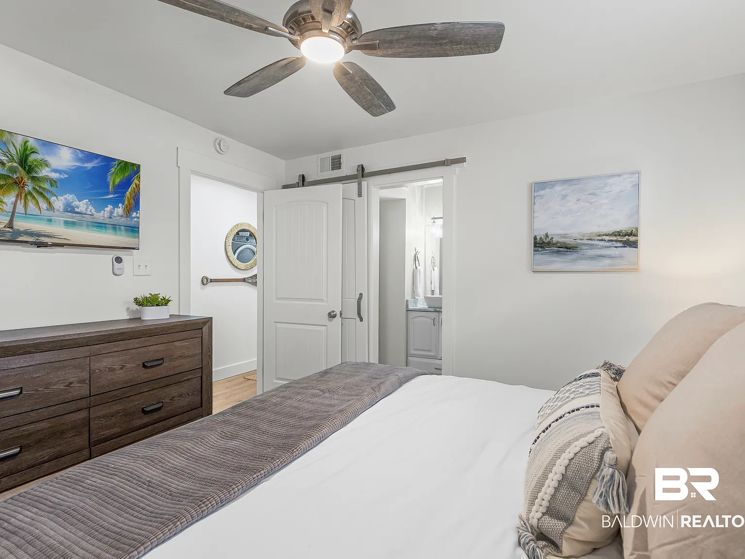 1 bed, 1.0 bath, 704 sqft, $2,690 — Photo 4